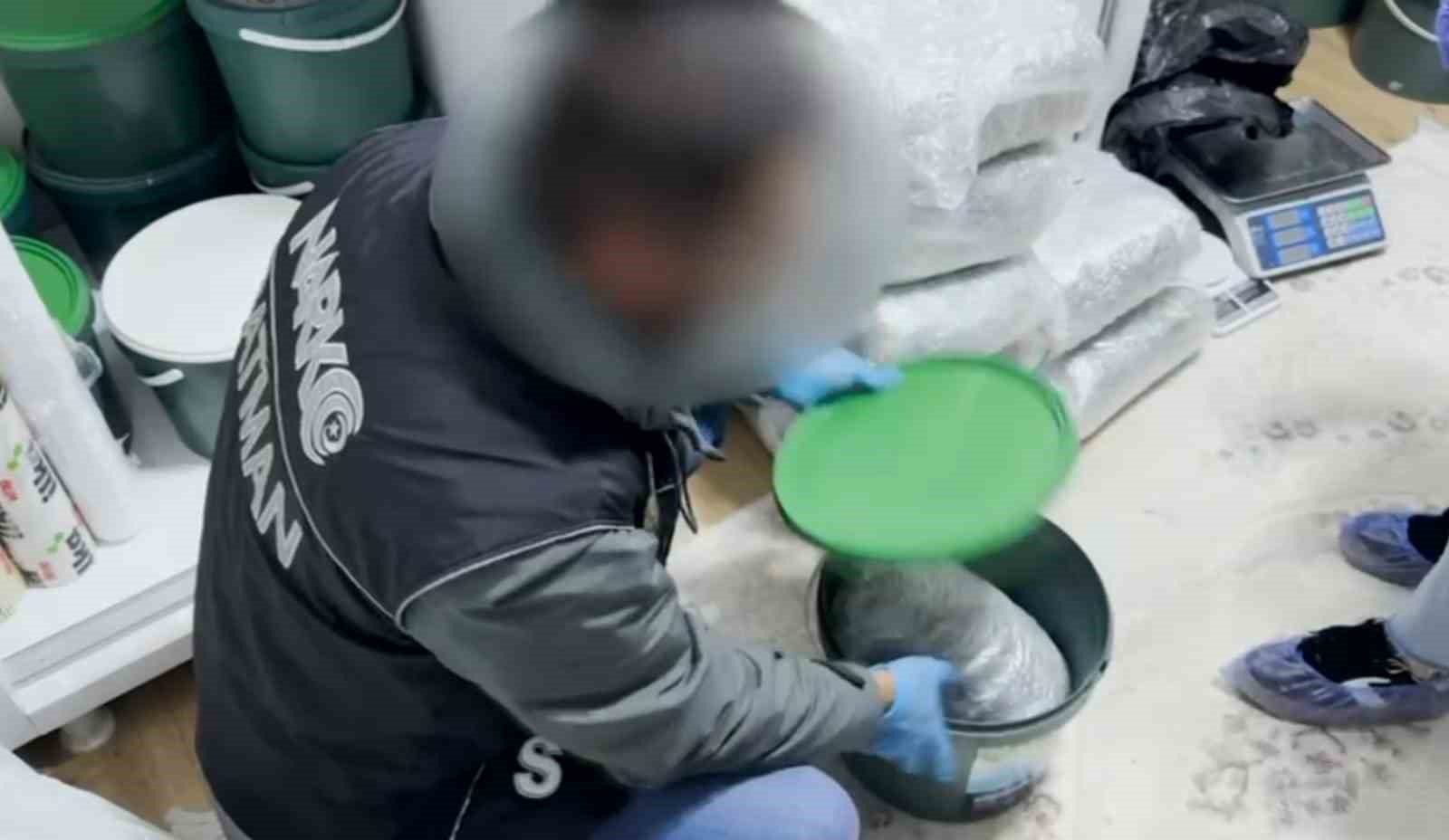 Batman’da 52 kilo 700 gram skunk ele geçirildi
