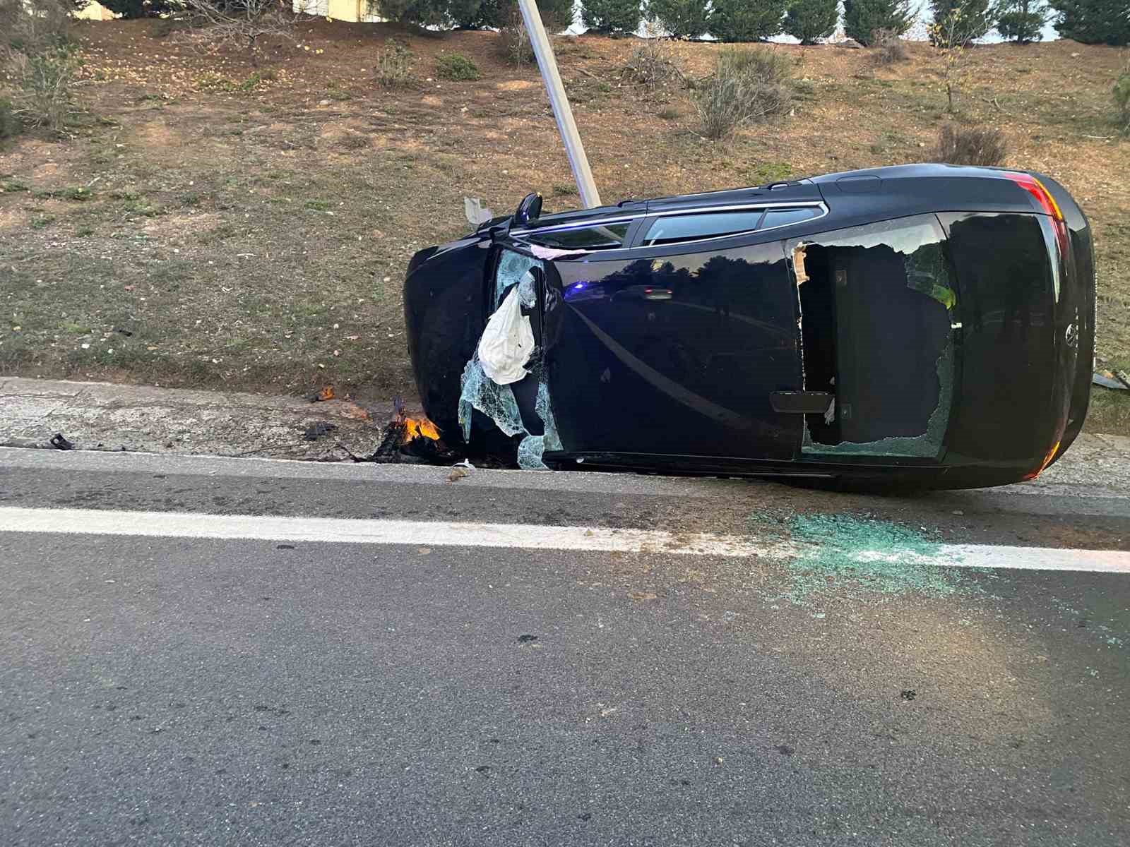 Ümraniye’de otomobil takla attı: 1 yaralı
