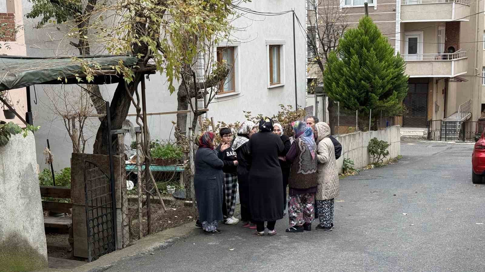 Evinin önündeki kuyuya düştü: Yardım çığlığını duyanlar oraya koştu
