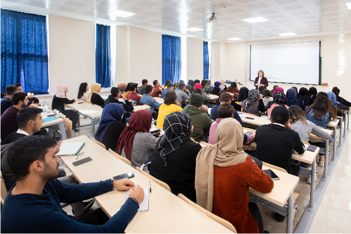 Atatürk Üniversitesi Edebiyat Fakültesi’nde 10 program akredite edildi
