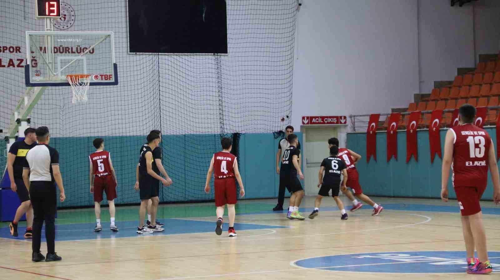 Elazığ’da U18 basketbol yerel lig mücadelesi sona erdi
