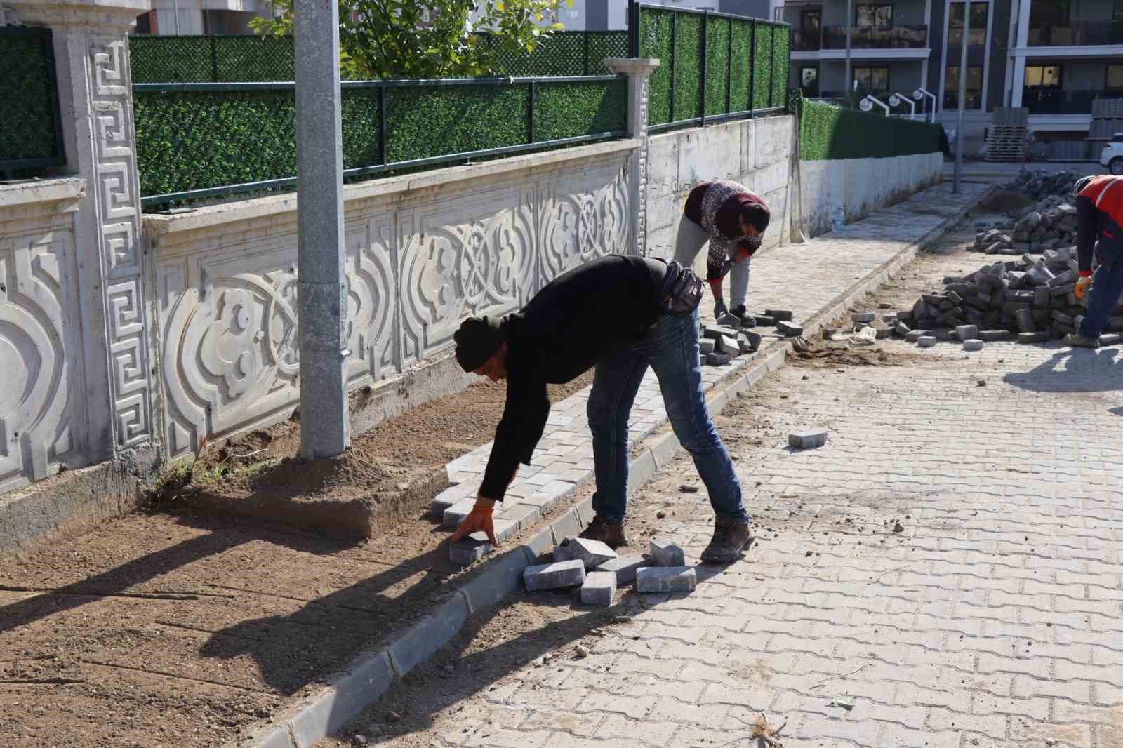 Nazilli sokaklarında kaldırım çalışması başlatıldı
