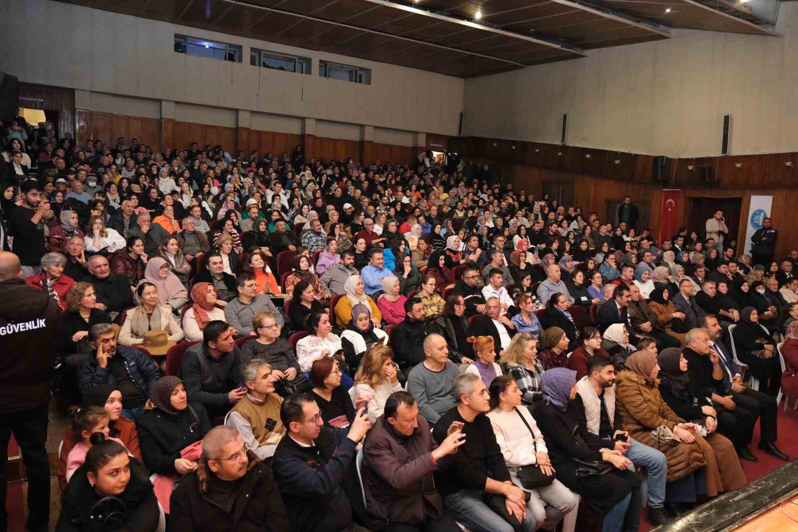 Çorum Belediyesi’nin korosu mest etti
