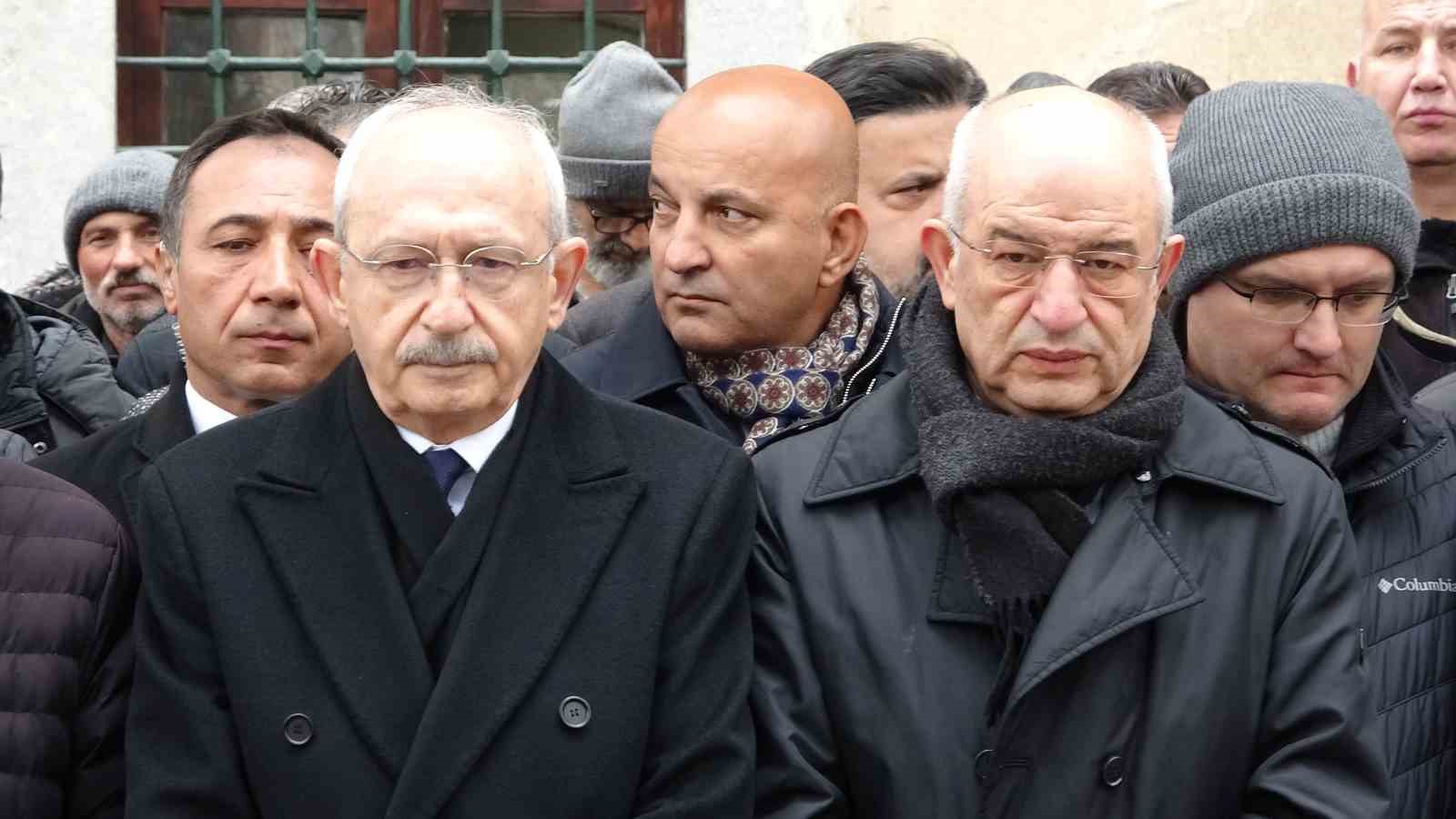 Kemal Kılıçdaroğlu, SP Milletvekili Ali Fazıl Kasap’ın babasının cenaze törenine katıldı
