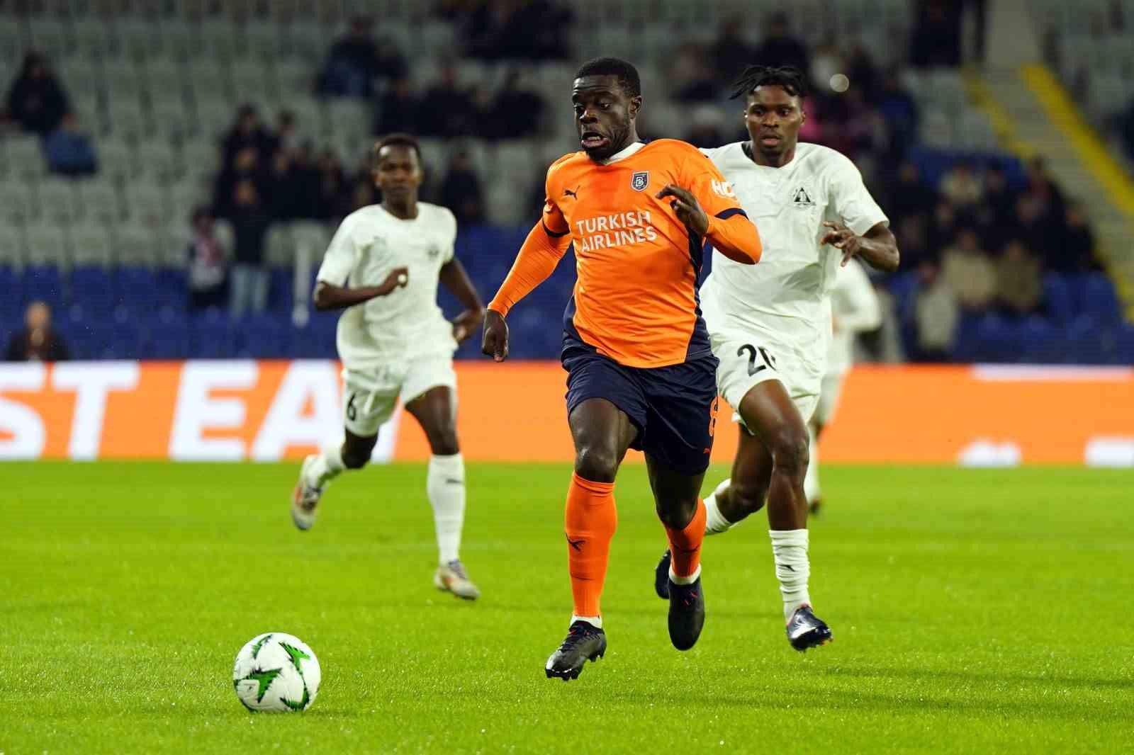 UEFA Konferans Ligi: Başakşehir: 0 - Petrocub: 0 (Maç devam ediyor)
