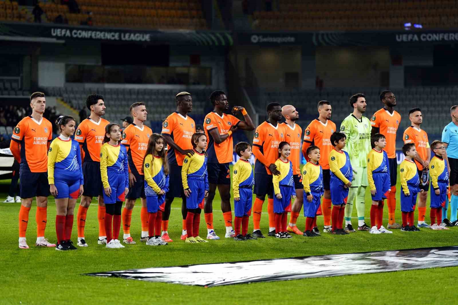 UEFA Konferans Ligi: Başakşehir: 0 - Petrocub: 0 (Maç devam ediyor)
