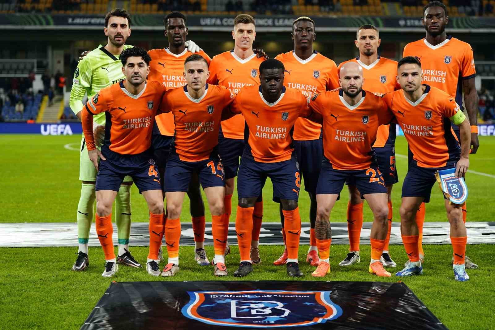 UEFA Konferans Ligi: Başakşehir: 0 - Petrocub: 0 (Maç devam ediyor)
