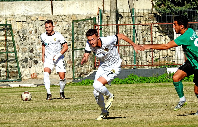 Çeşme Belediyespor sahasında 1-0 kazandı
