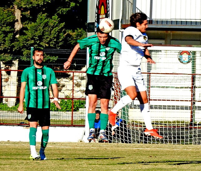 Çeşme Belediyespor sahasında 1-0 kazandı
