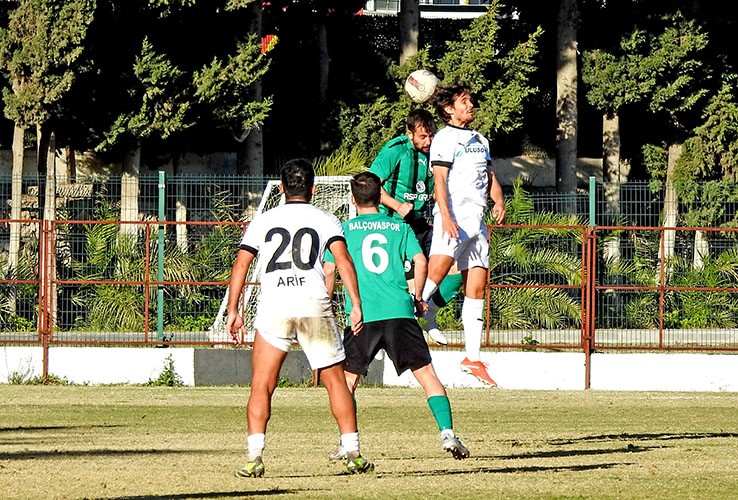 Çeşme Belediyespor sahasında 1-0 kazandı
