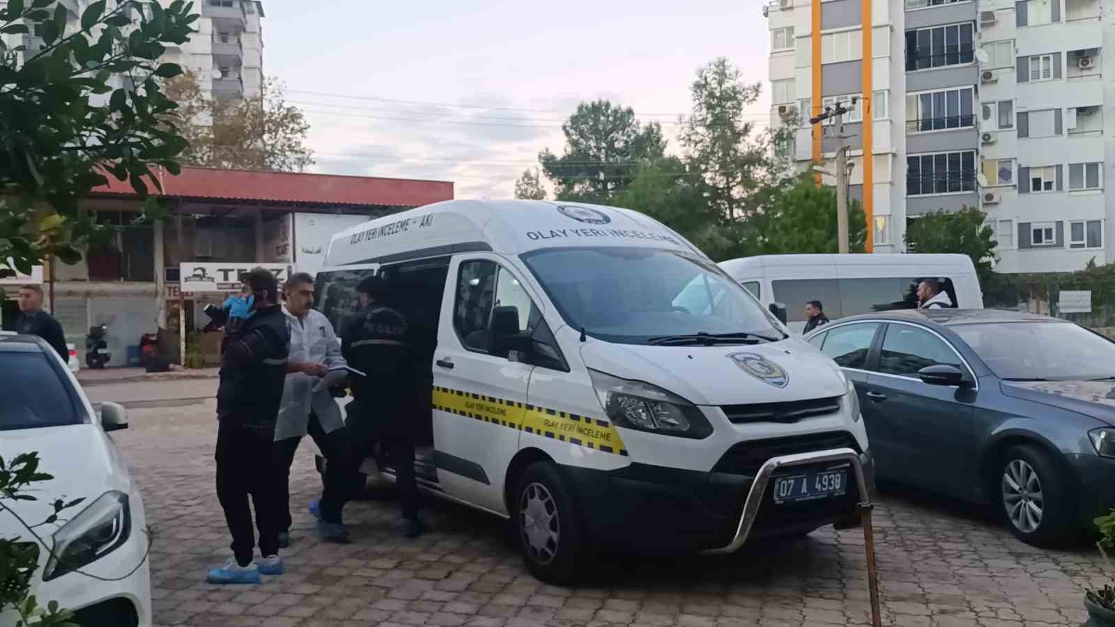 Kıskançlık krizine giren koca, karısını tabancayla vurarak öldürdü
