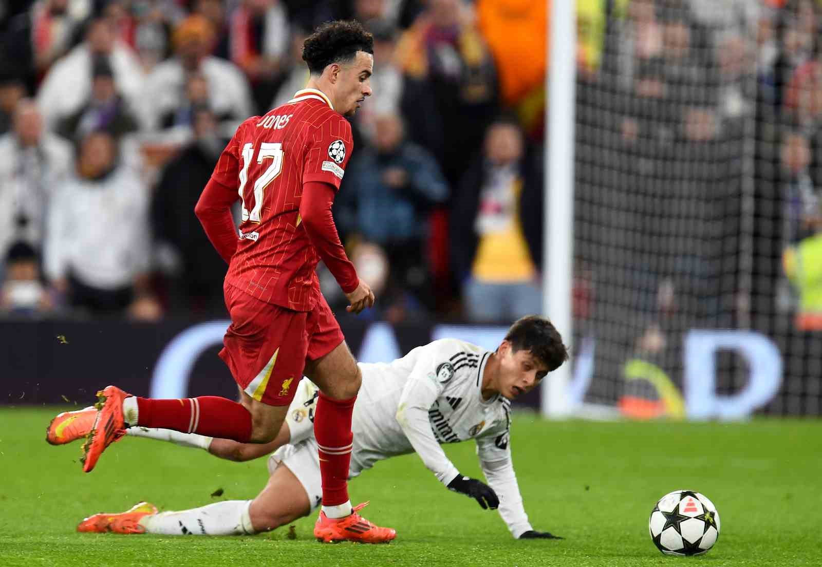 Liverpool, Real Madrid’i 2-0’la geçti
