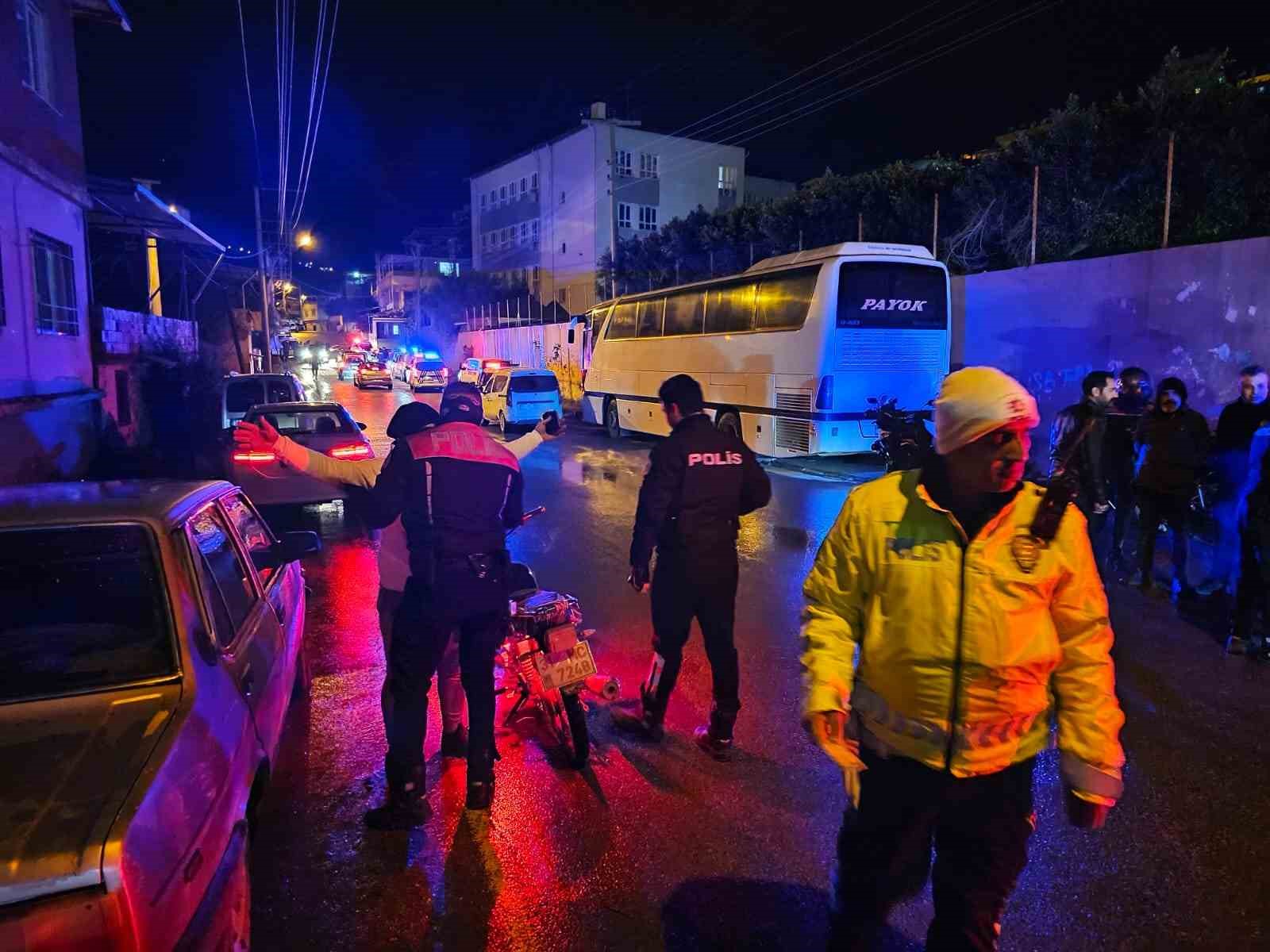 İskenderun polisinden geniş çaplı asayiş uygulaması
