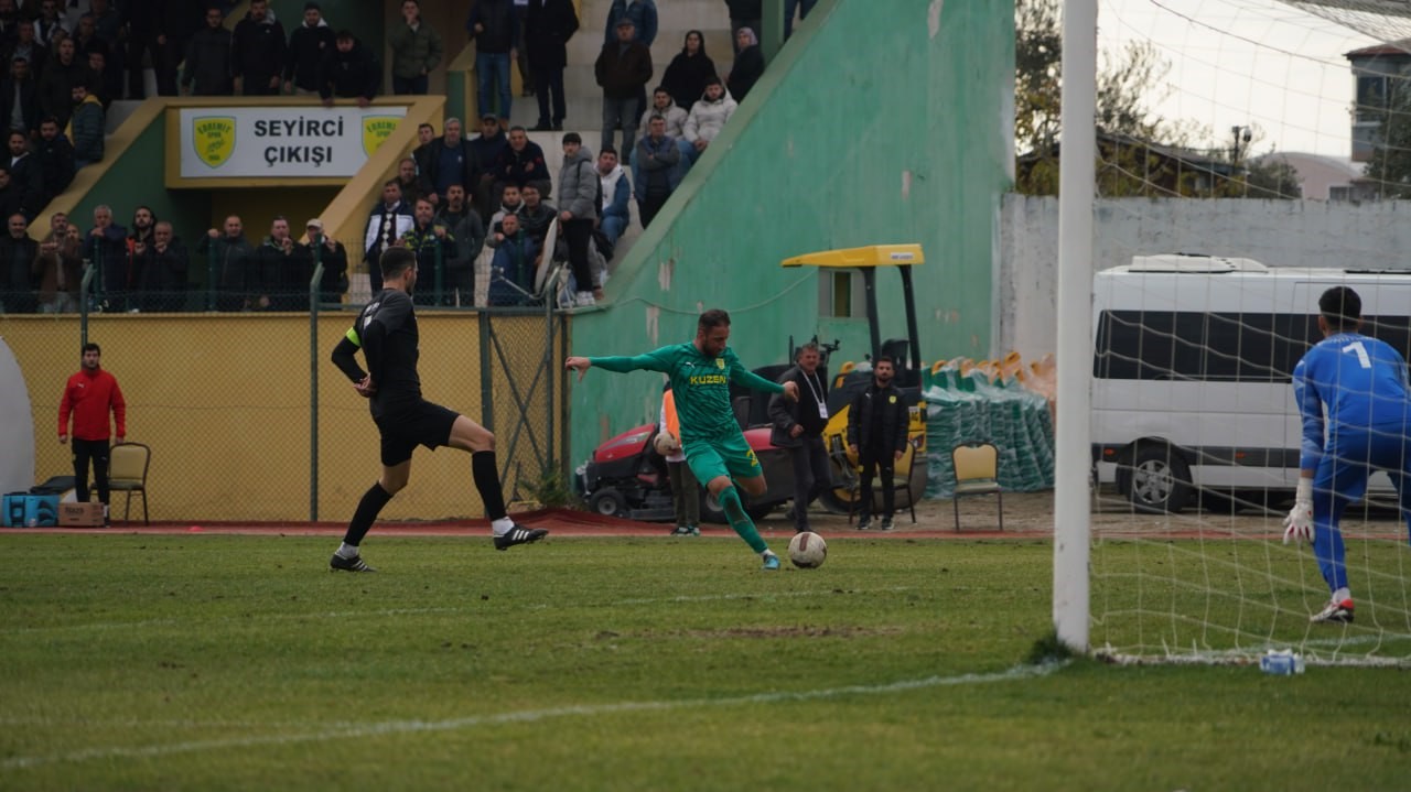 Edremitspor lideri evinde 1-0 mağlup etti
