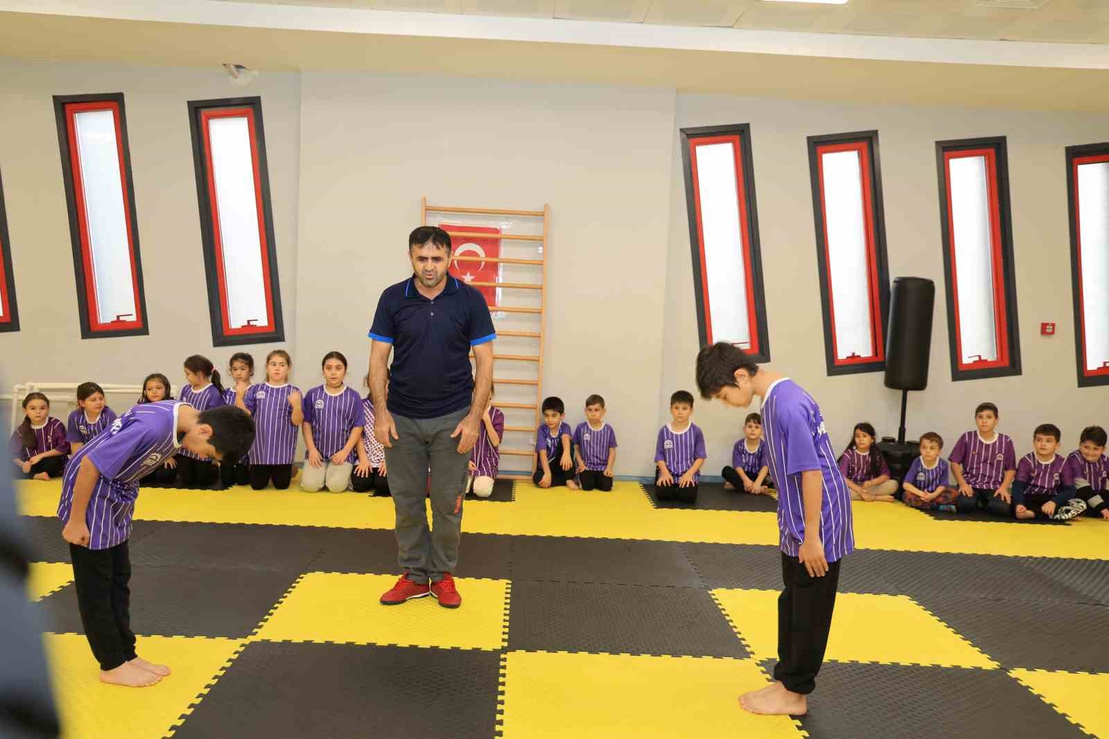 Gebze Kış Spor Okulları’nda bin 600 öğrenci eğitim görüyor
