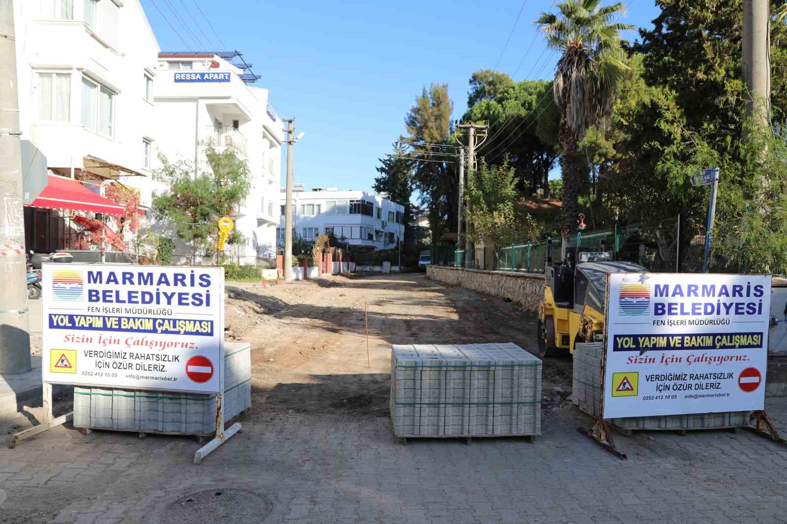 Marmaris’te belediyenin ilçe merkezinde çalışmaları sürüyor
