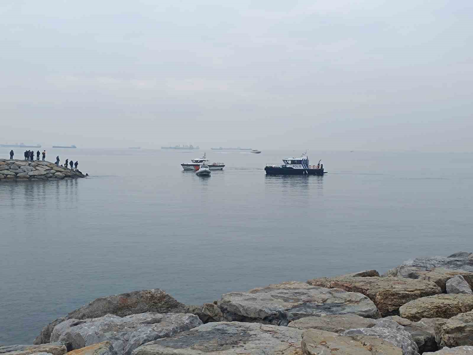 Pendik’te denizde başından silahla vurulmuş 2 erkek cesedi bulundu
