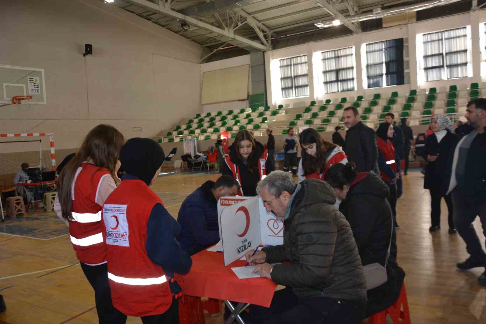 Lisede düzenlenen kampanya ile 261 ünite kan toplandı
