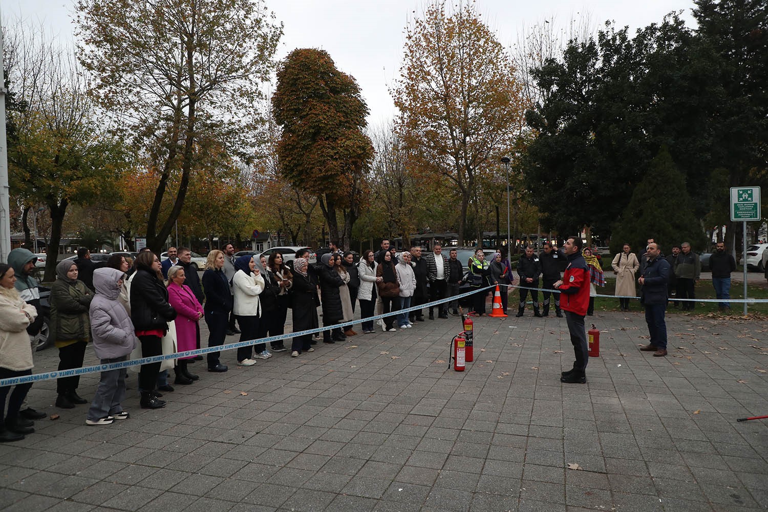 Büyükşehir ekiplerine ateşe müdahale eğitimi verildi
