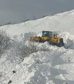 Ordu’da kar nedeniyle yolda mahsur kalan vatandaş kurtarıldı
