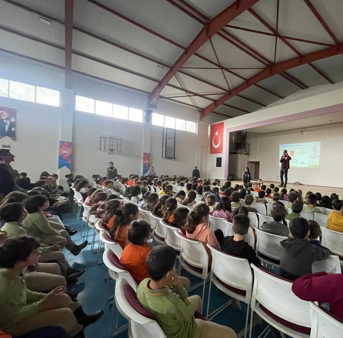 Çeşme’de öğrencilere su tasarrufu eğitimi
