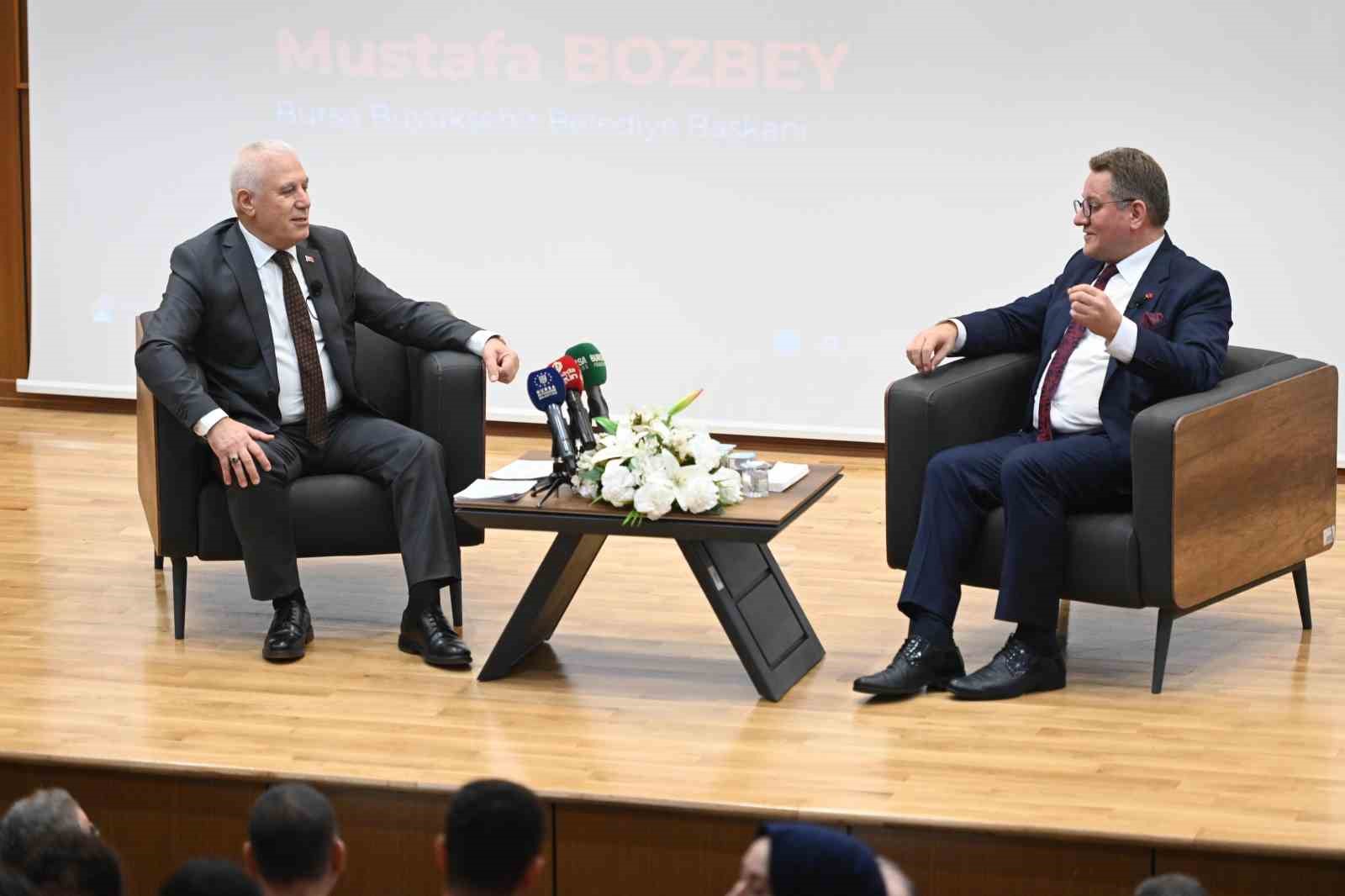 Mudanya Üniversitesi öğrencileri sordu, Başkan Bozbey yanıtladı
