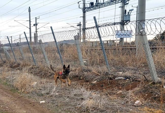 Jandarma 227 personelle 137 kilometrelik Yüksek Hızlı Tren hattını kontrol etti
