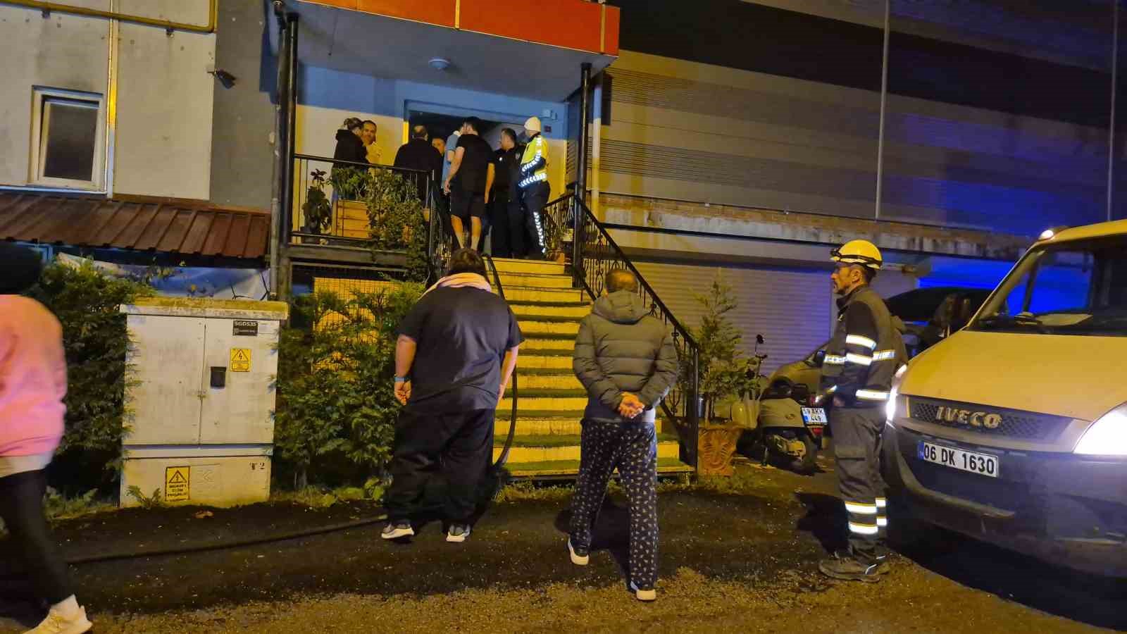 Spor salonunda yangın paniği
