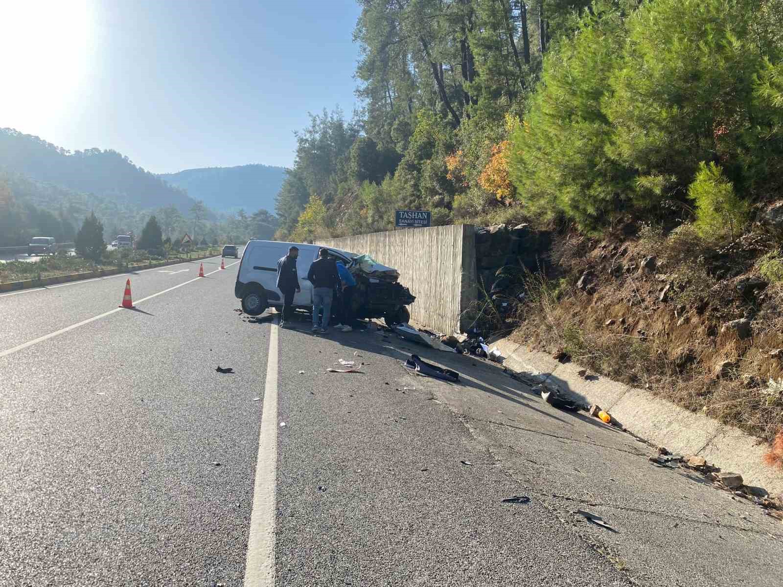 Marmaris’teki trafik kazasında iki çocuk hayatını kaybetti
