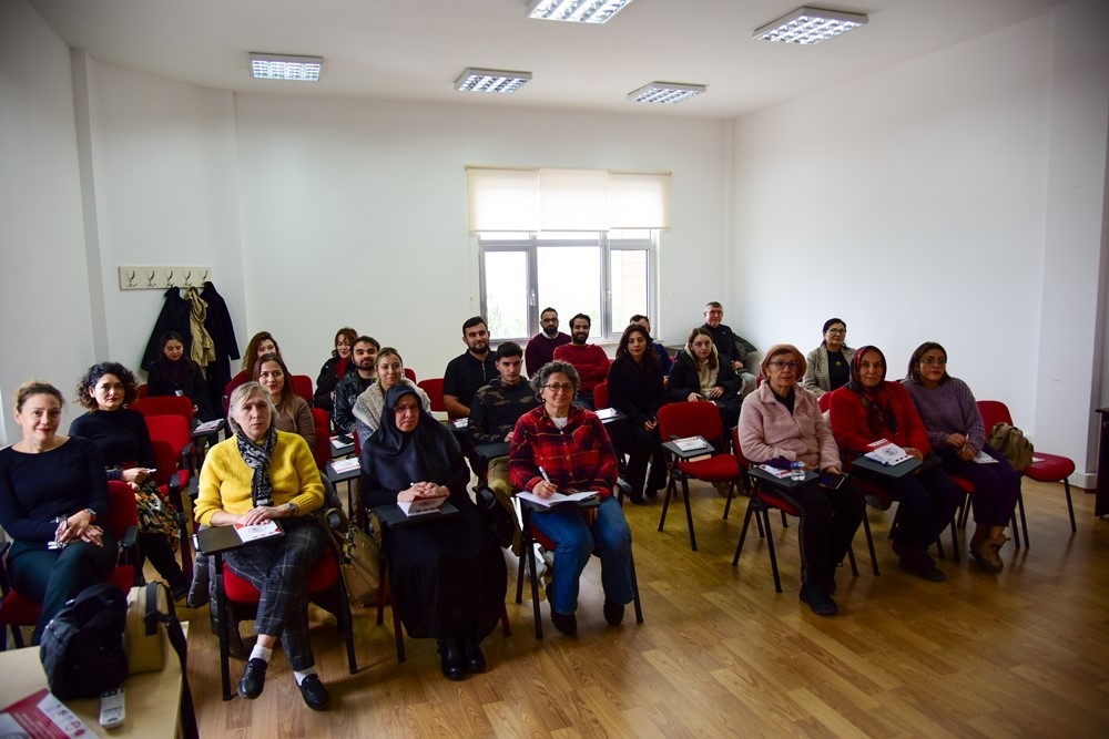 Kastamonu Üniversitesi’nden öğrenci ve turizmcilere ev pansiyonculuğu semineri
