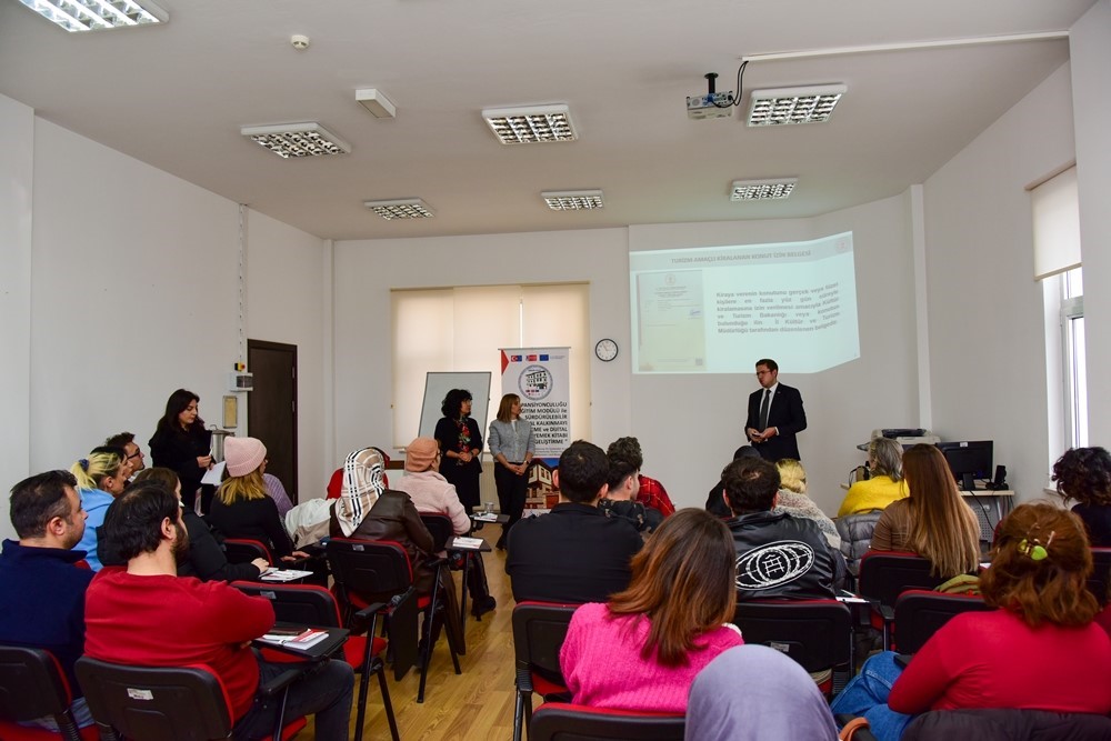 Kastamonu Üniversitesi’nden öğrenci ve turizmcilere ev pansiyonculuğu semineri
