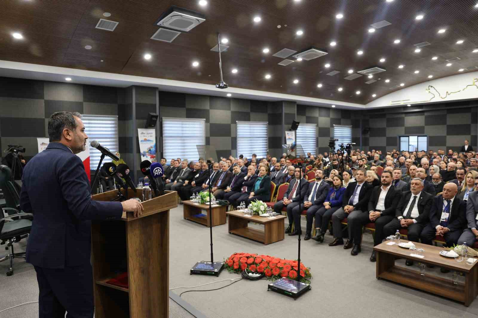 Elazığ’da ‘27. Uluslararası Hazar Şiir Akşamları’ programı
