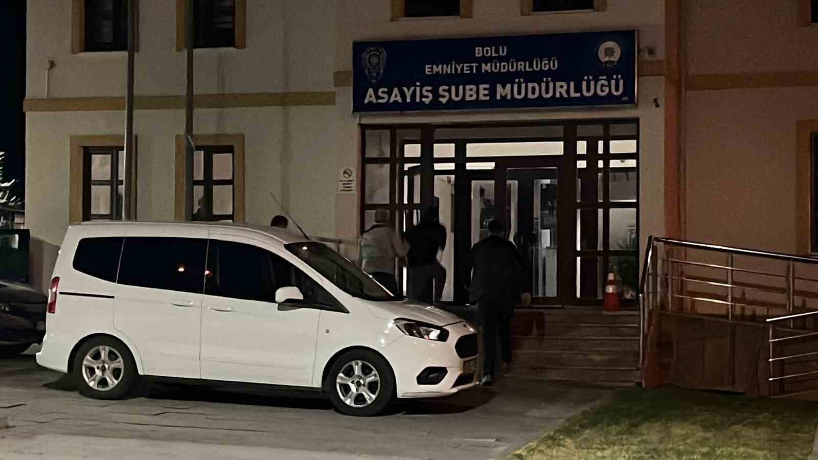 Eşini ve kayınpederini öldüren sanığa 54 yıl 2 ay hapis
