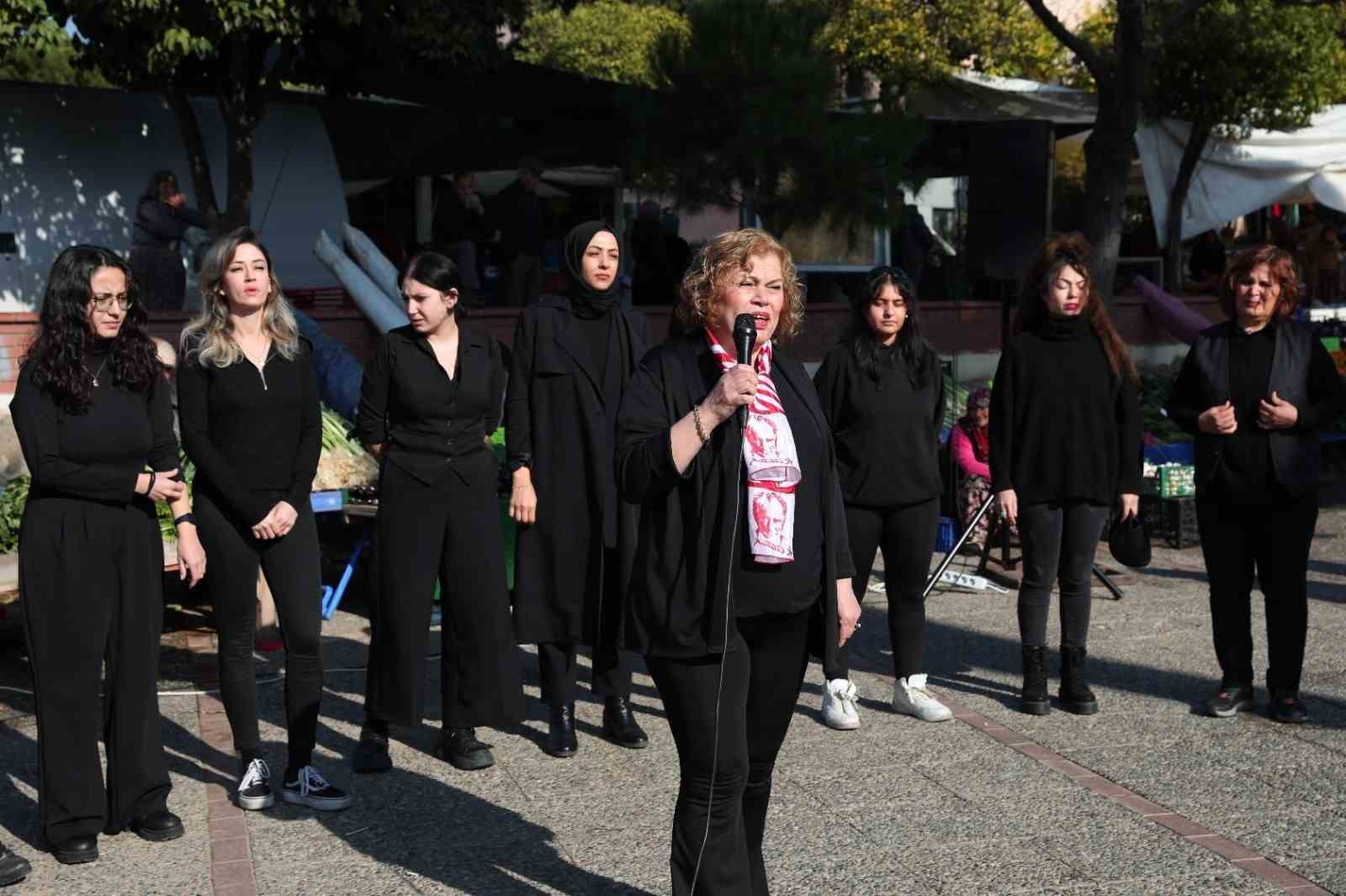 EBŞT sahneledikleri oyunlarla toplumsal sorunlara dikkat çekiyor
