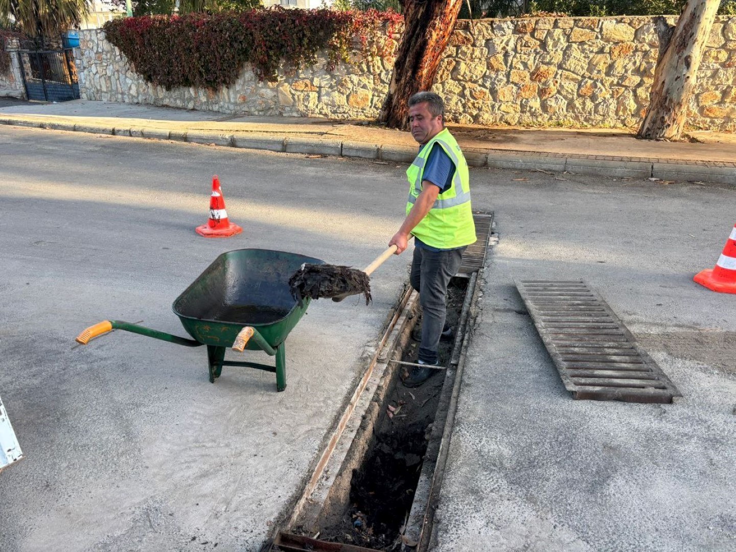 Bodrum’da yağmur hazırlıkları devam ediyor
