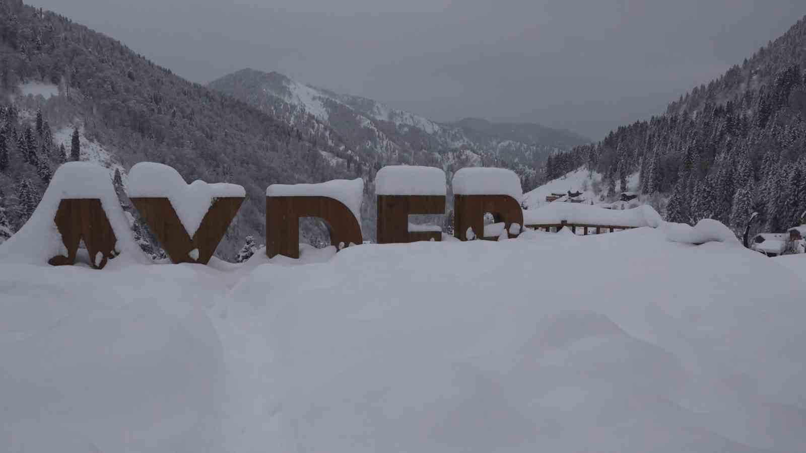 Ayder Yaylası’ndan kar manzaraları
