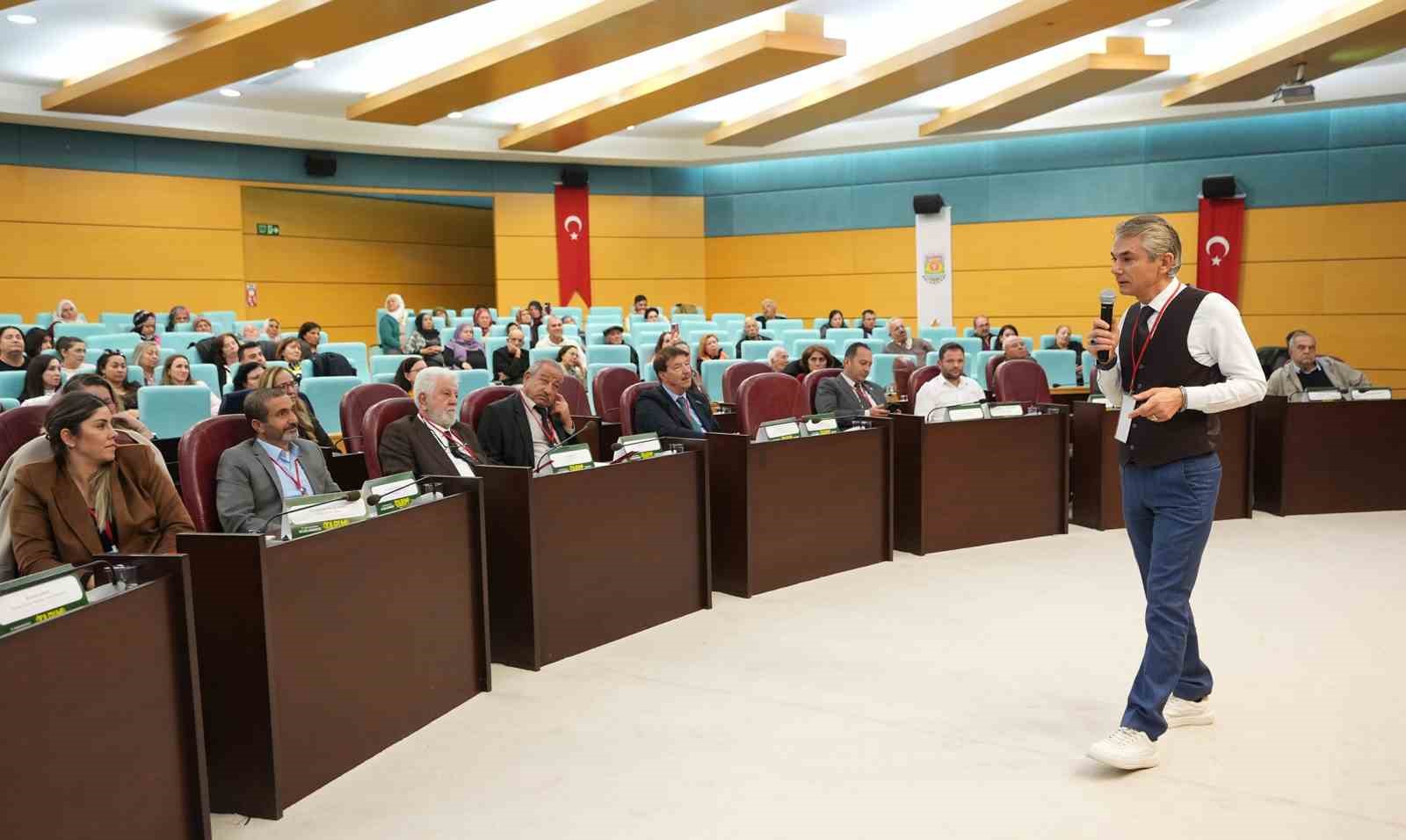 Tarsus’ta düzenlenen ’Uluslararası Tarım Çalıştayı’ yoğun ilgi gördü
