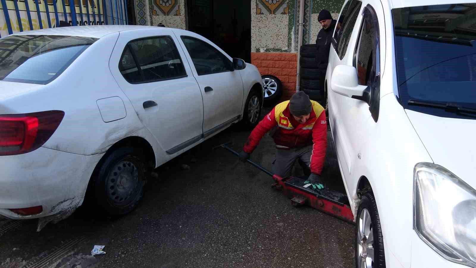 Van’da kış lastiği telaşı
