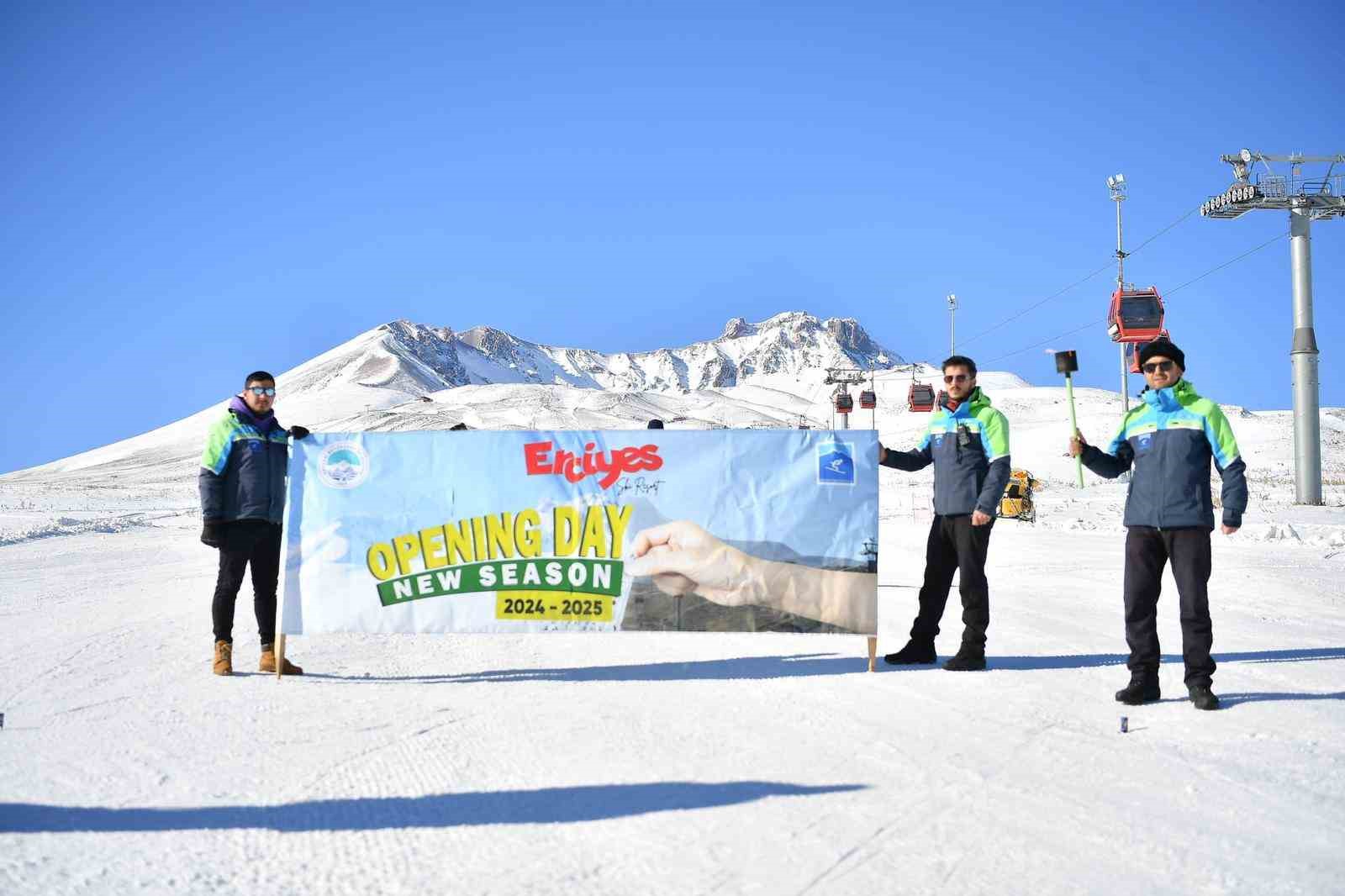 Erciyes’te kayak sezonu başladı
