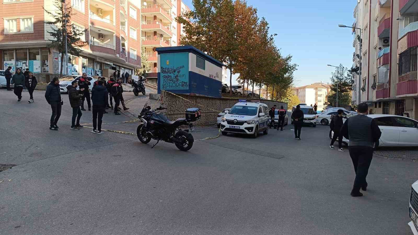 Batman’da polisin ’dur’ ihtarına uymayan şahıs bacağından vuruldu
