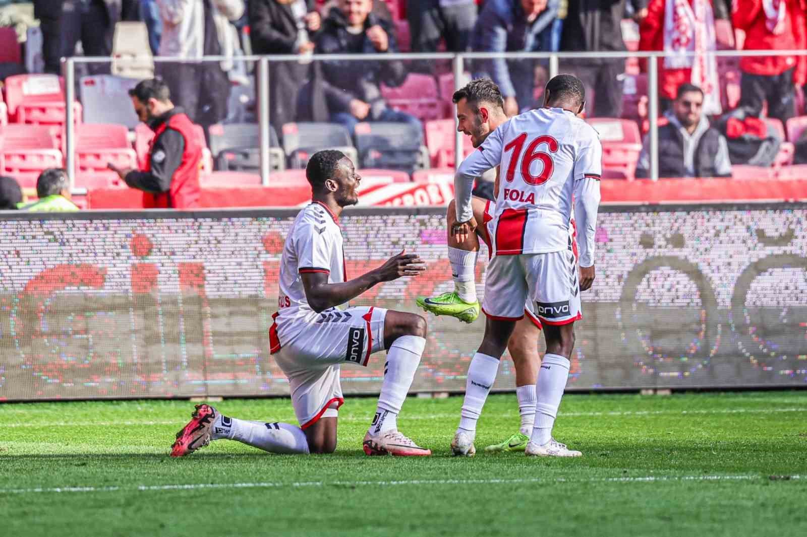 Trendyol Süper Lig: Samsunspor: 4 - Bodrum FK: 0 (Maç sonucu)
