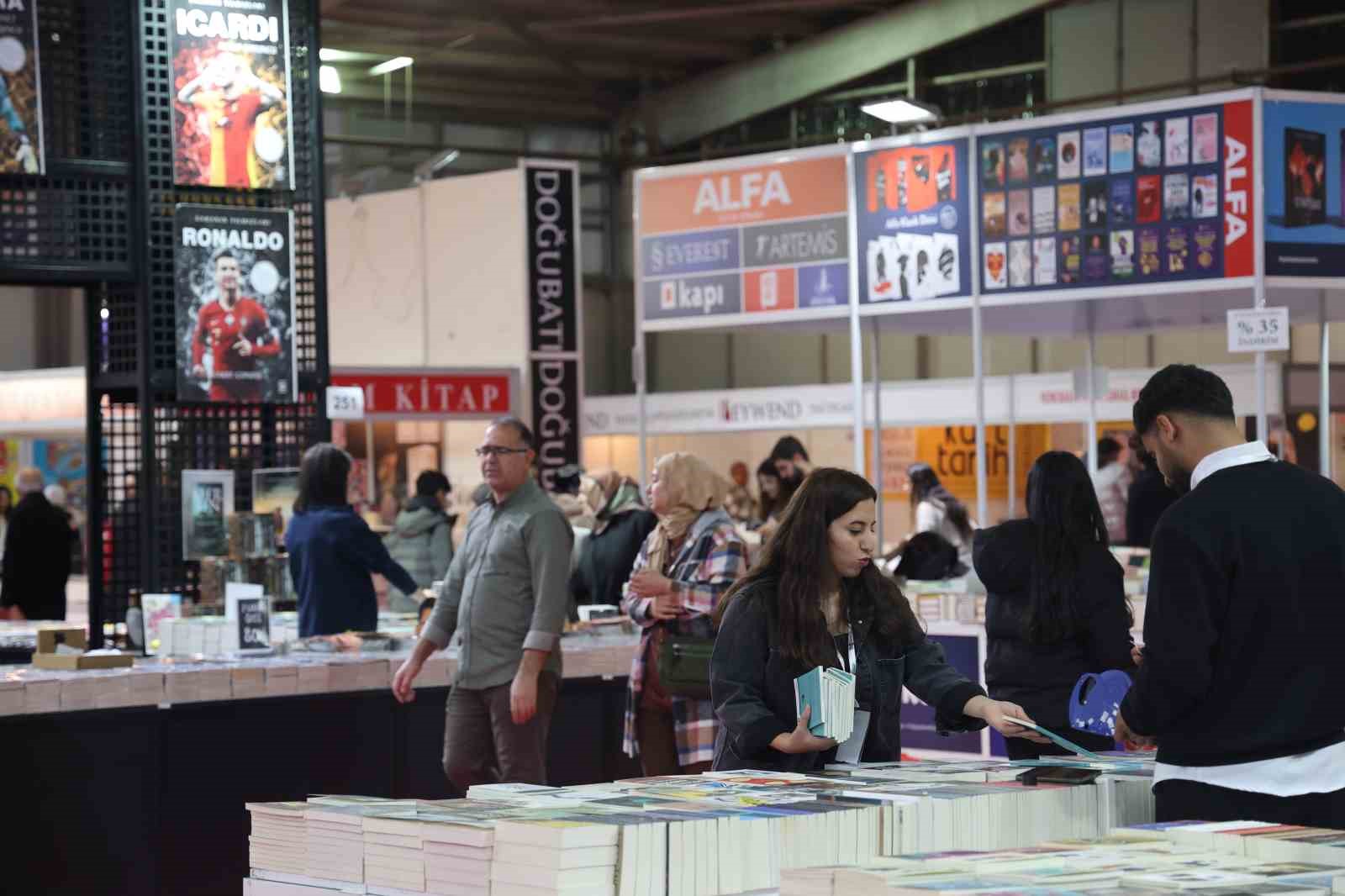 Diyarbakır 8. Kitap Fuarı başladı
