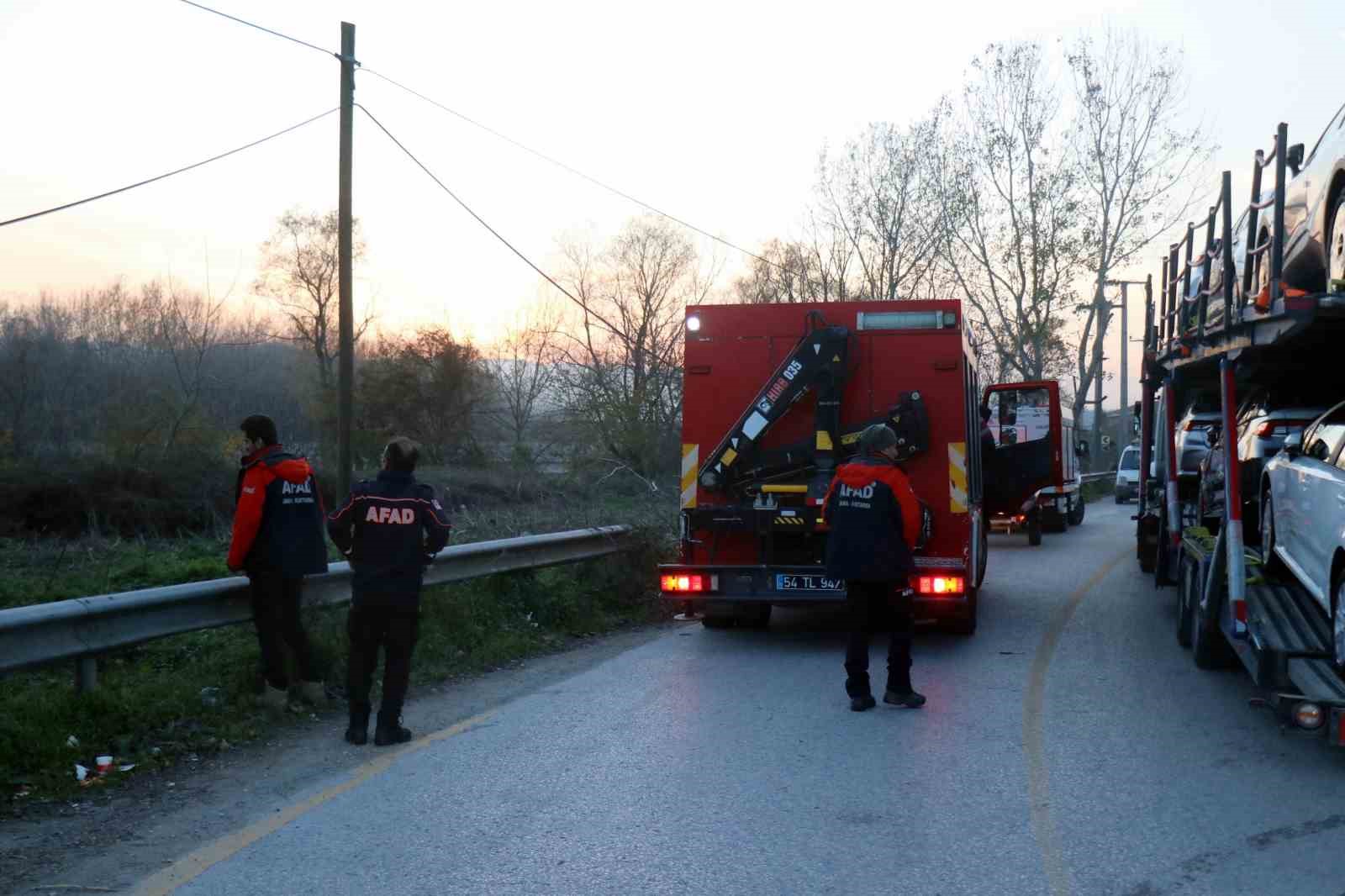 Sakarya Nehri üzerinde hareketli dakikalar: Ekipler seferber oldu
