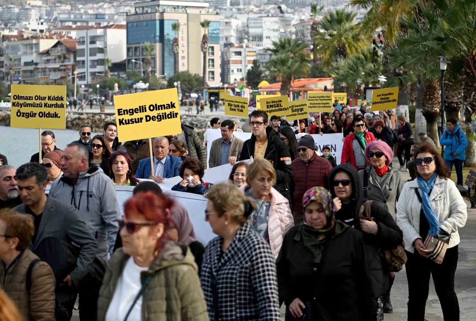 Kuşadası’nda ‘3 Aralık Dünya Engelliler Günü’ kutlandı
