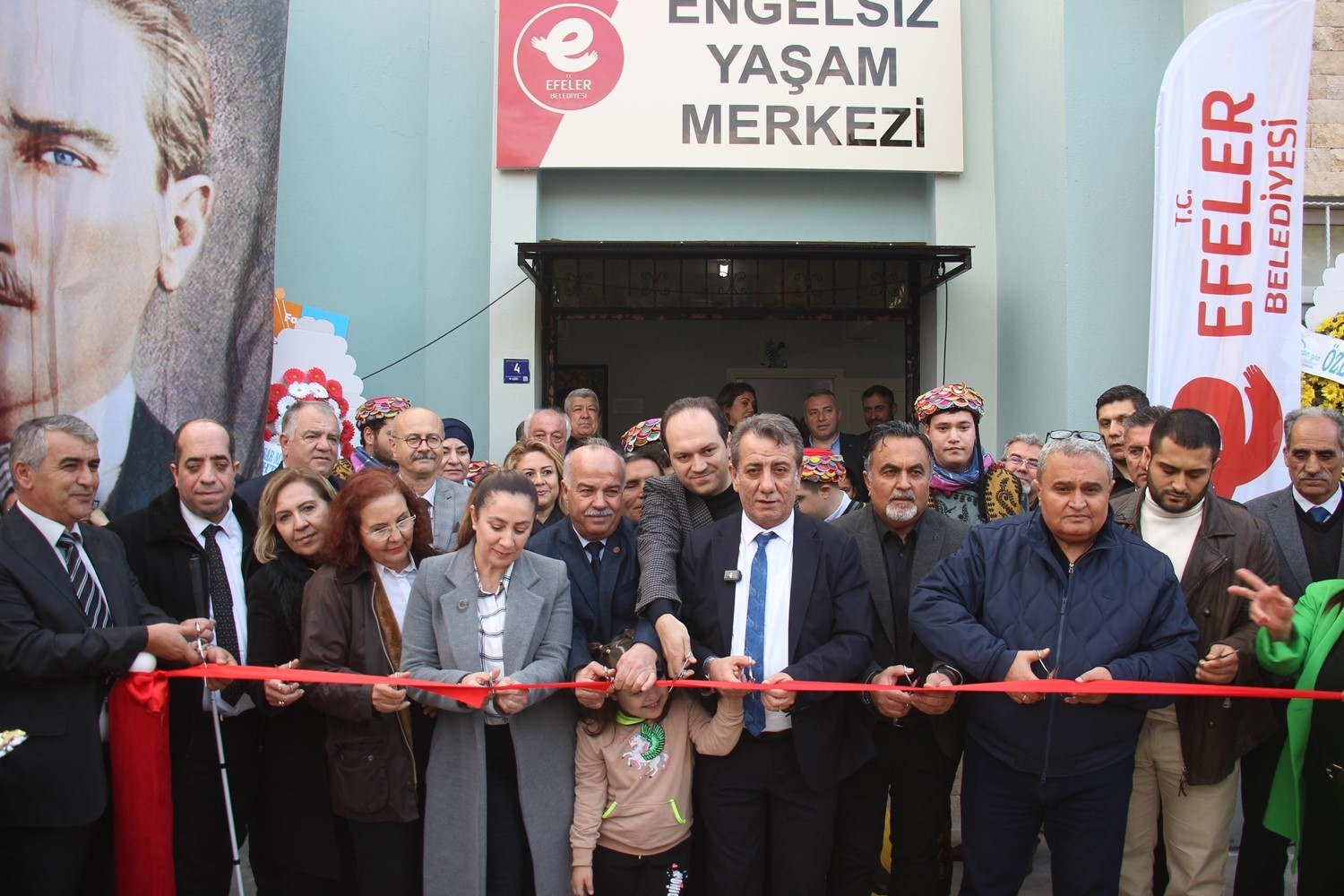 Efeler’in Engelsiz Yaşam Merkezi hizmete açıldı
