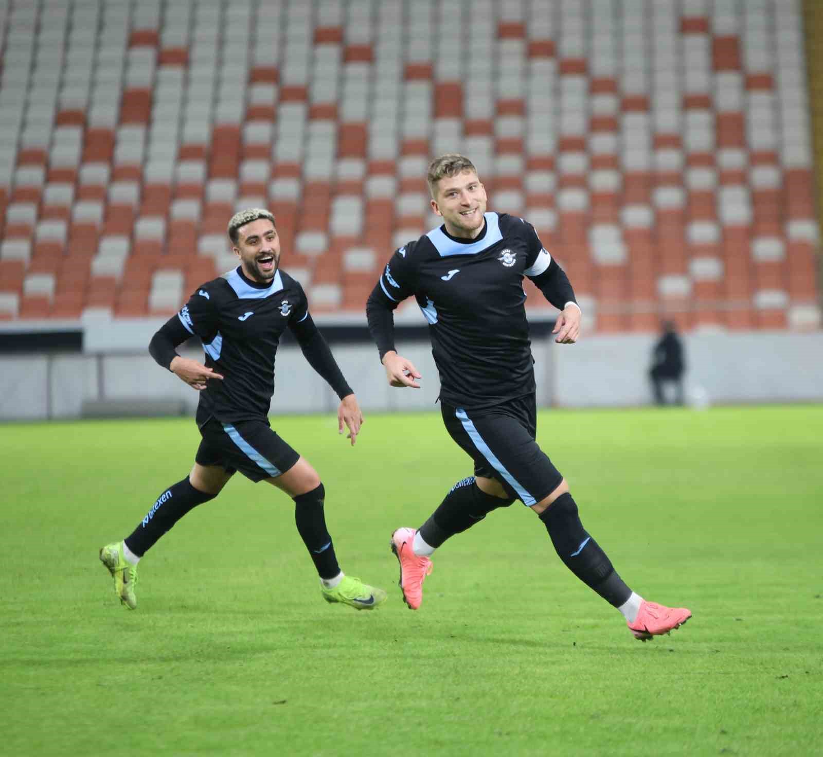 Ziraat Türkiye Kupası: Adana Demirspor: 4 - Sebat Gençlikspor: 3
