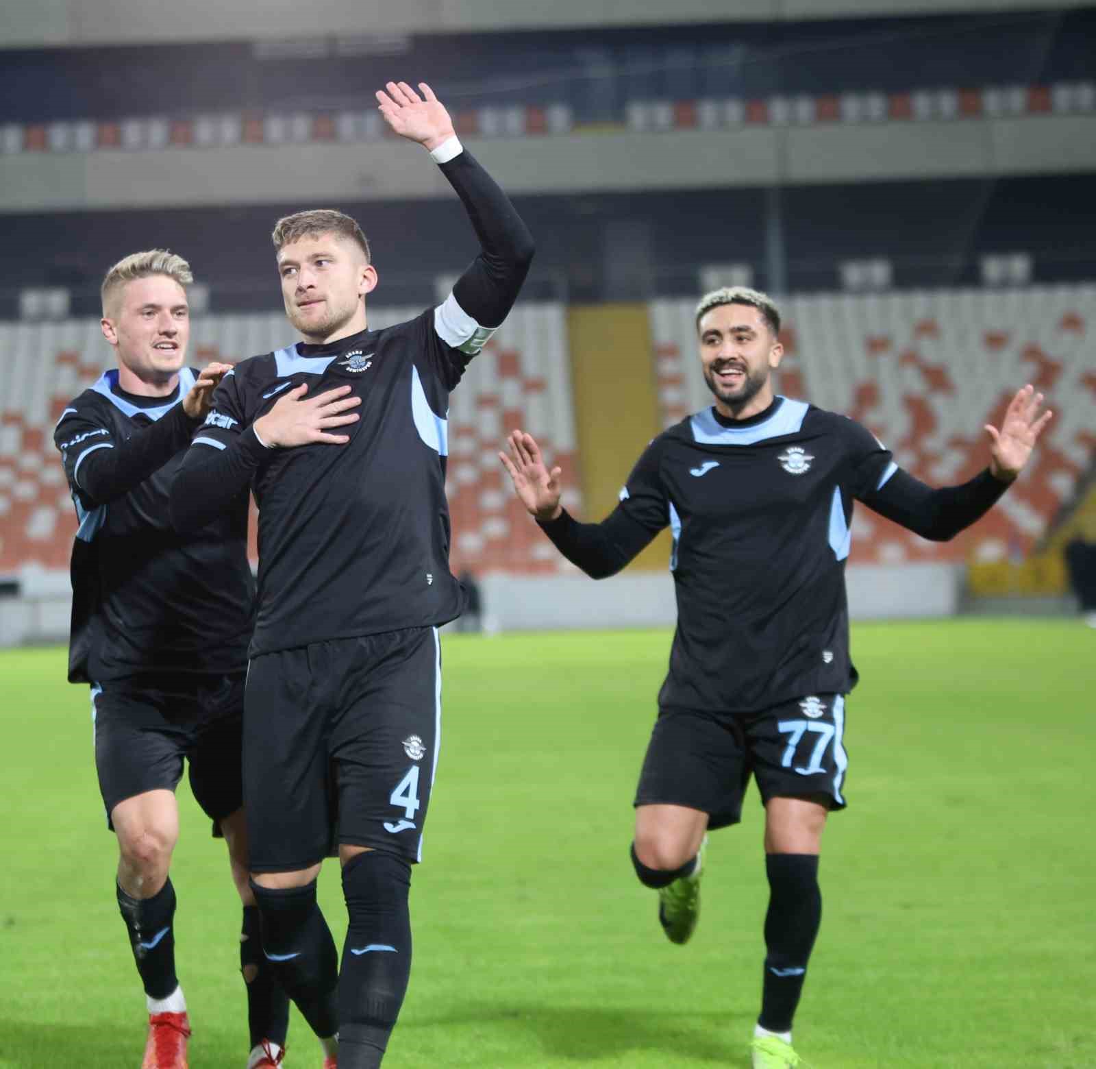 Ziraat Türkiye Kupası: Adana Demirspor: 4 - Sebat Gençlikspor: 3
