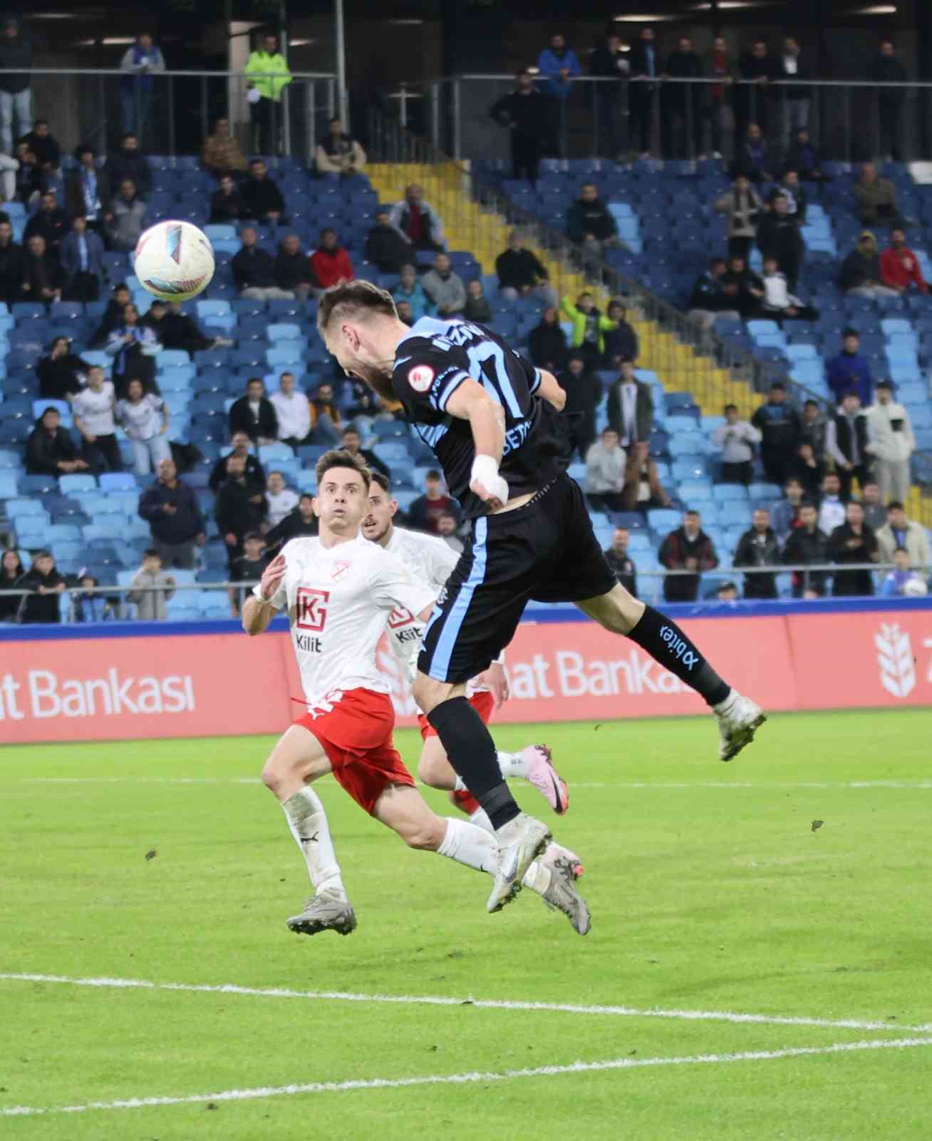 Ziraat Türkiye Kupası: Adana Demirspor: 4 - Sebat Gençlikspor: 3
