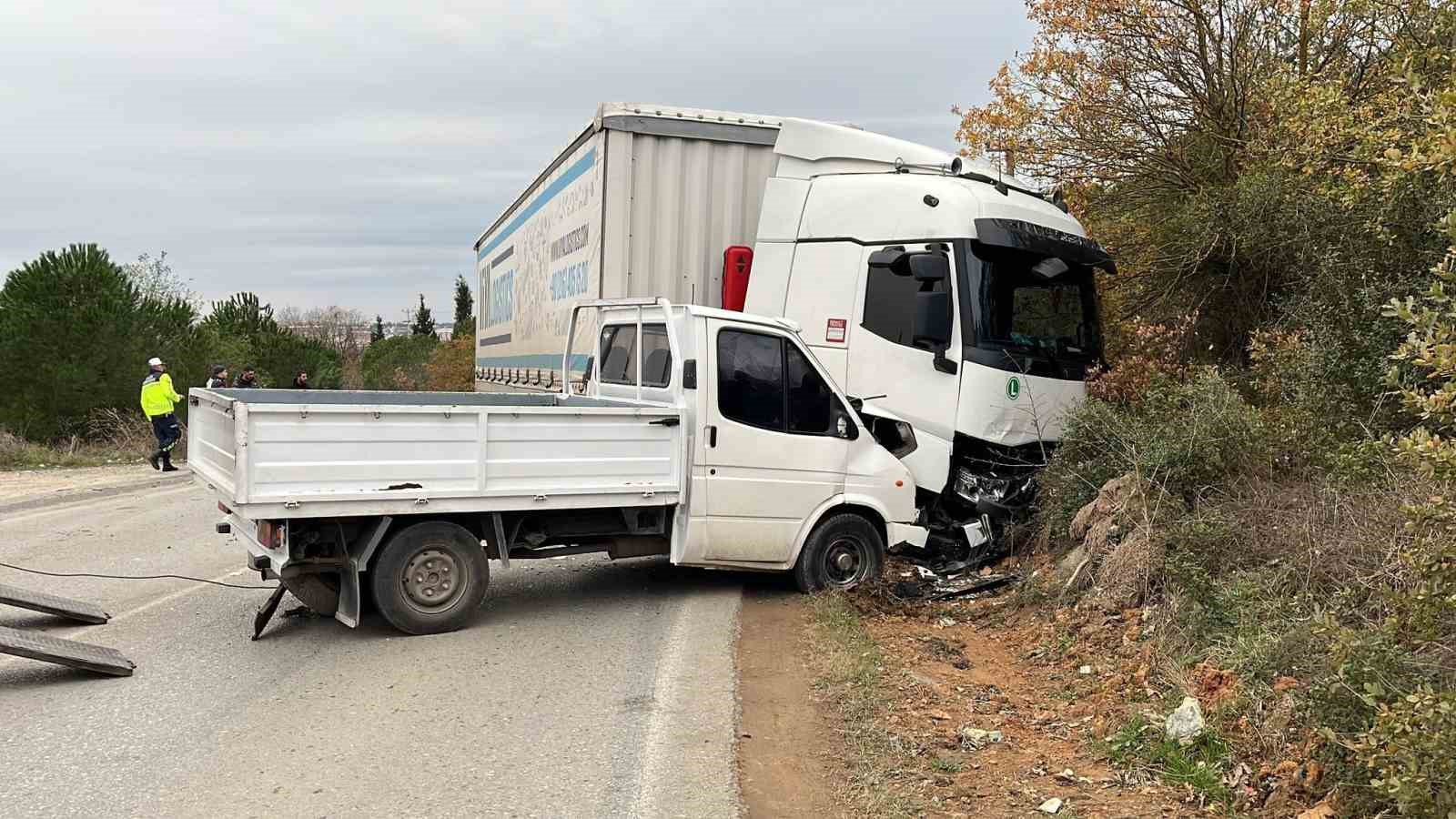 Kocaeli’de zincirleme kaza: 3 yaralı
