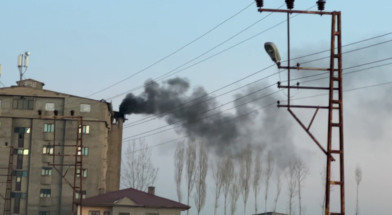 Yüksekovalılar kömür dumanından kurtulmak için gün sayıyor
